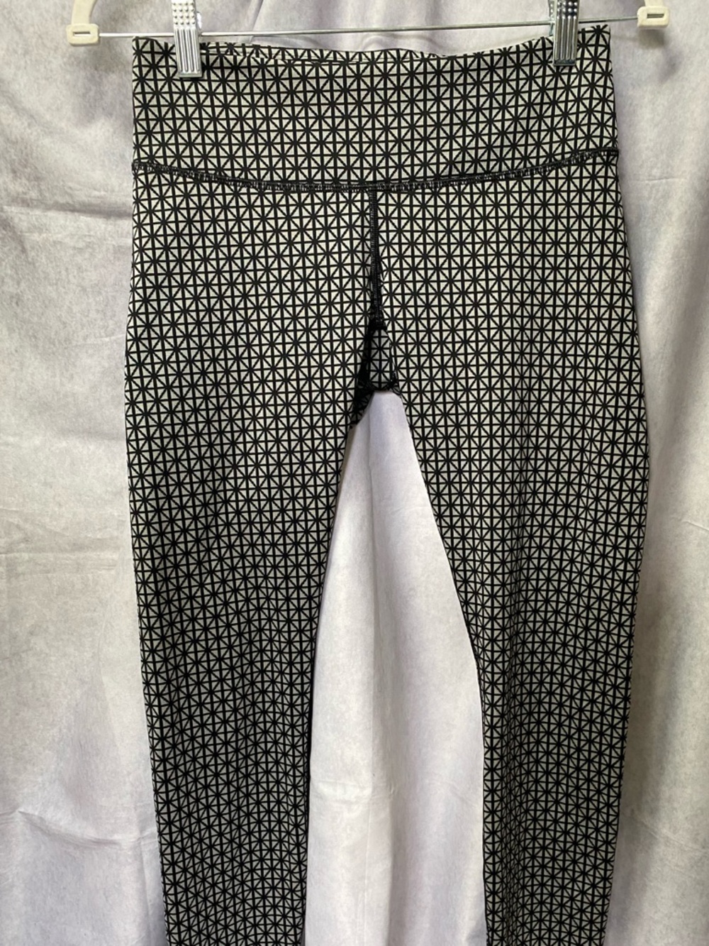 Lululemon  Geometric Print leggings. Inside tag gone. Waist 26 in. Inseam 29 in